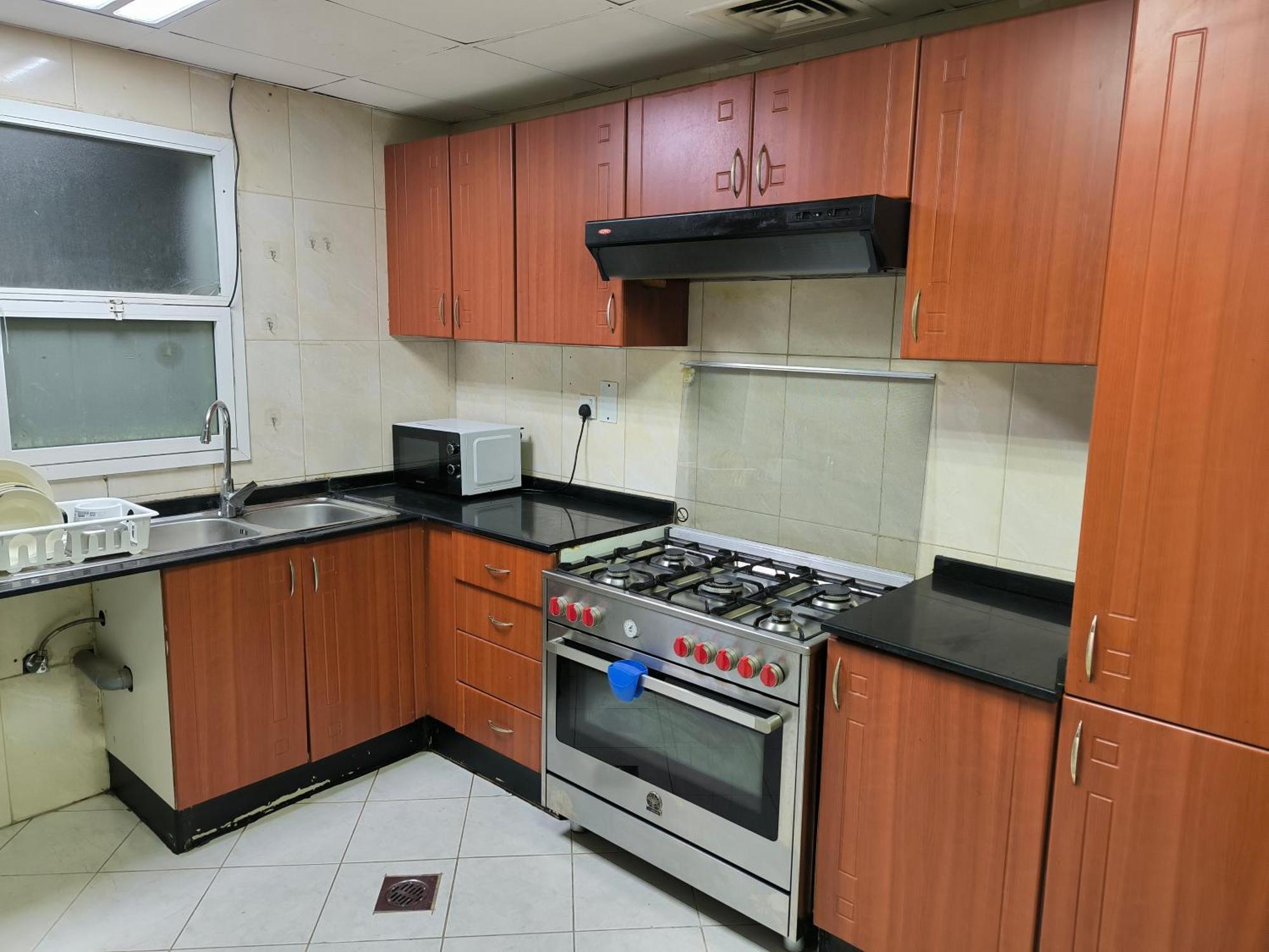 فخمة وواسعة غرفتين Luxury And Big 2br Ajman
